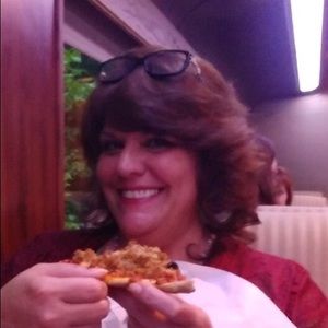 Meet your Posher, Cindy